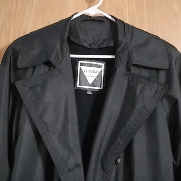 Women's Lightweight Black Trench Coat - Picture 4 of 14